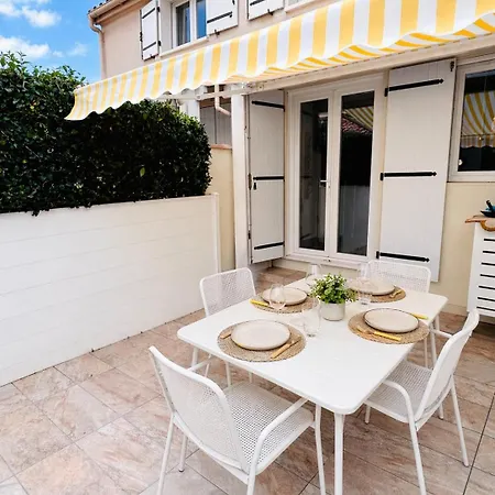 La Coquette, Maison Climatisee, Piscine, A 300m A Pied, Wifi Et Equipements Bebe Offerts