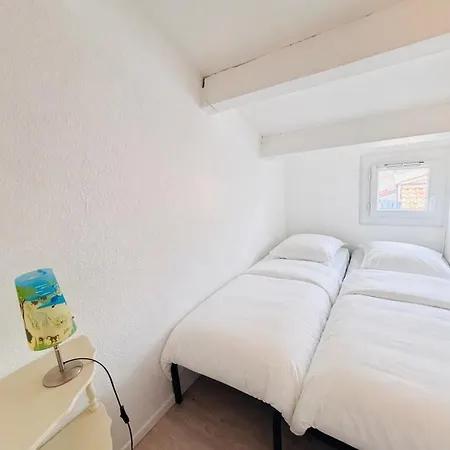 La Coquette, Maison Climatisée, Piscine, à 300m à Pied, Wifi Et équipements Bébé Offerts Casa de Férias *